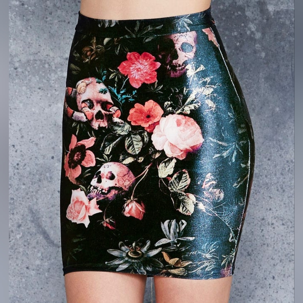 Blackmilk Garden of the Dead Velvet Mini Skirt S